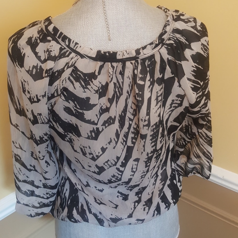 Express Top - Picture 4 of 4